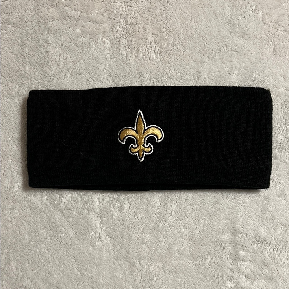 Reebok. Warm Black Headband with Gold Fleur-de-lis. NWOT